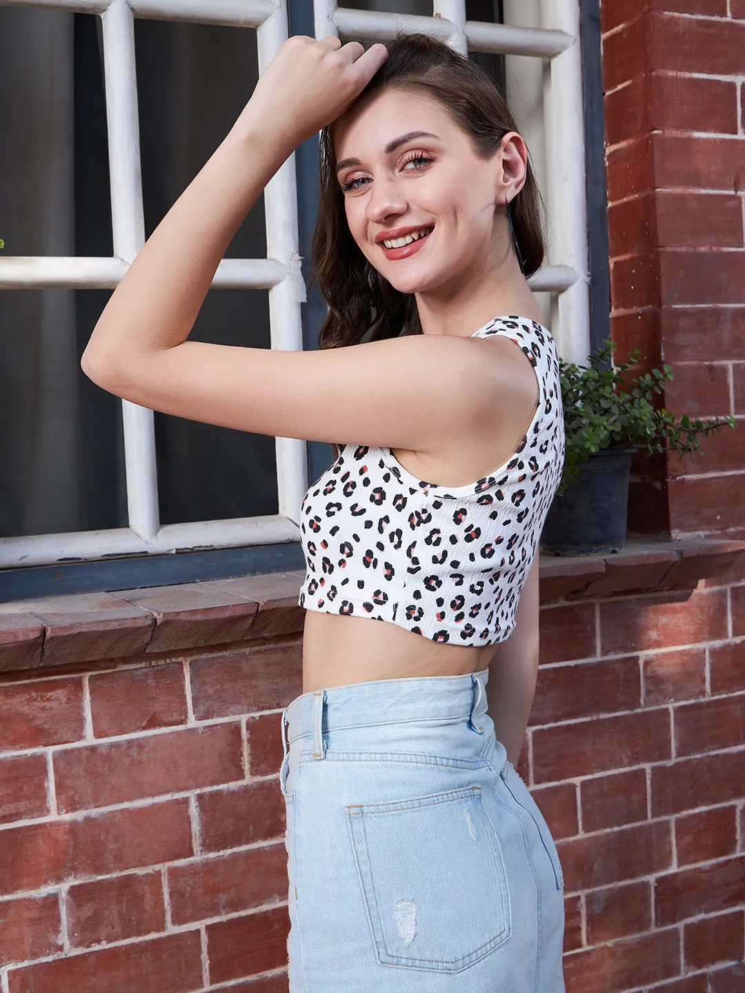 Berrylush Women White, Brown, & Black Animal Printed Round Neck Sleeveless Cotton Blend Crop Tank Top
