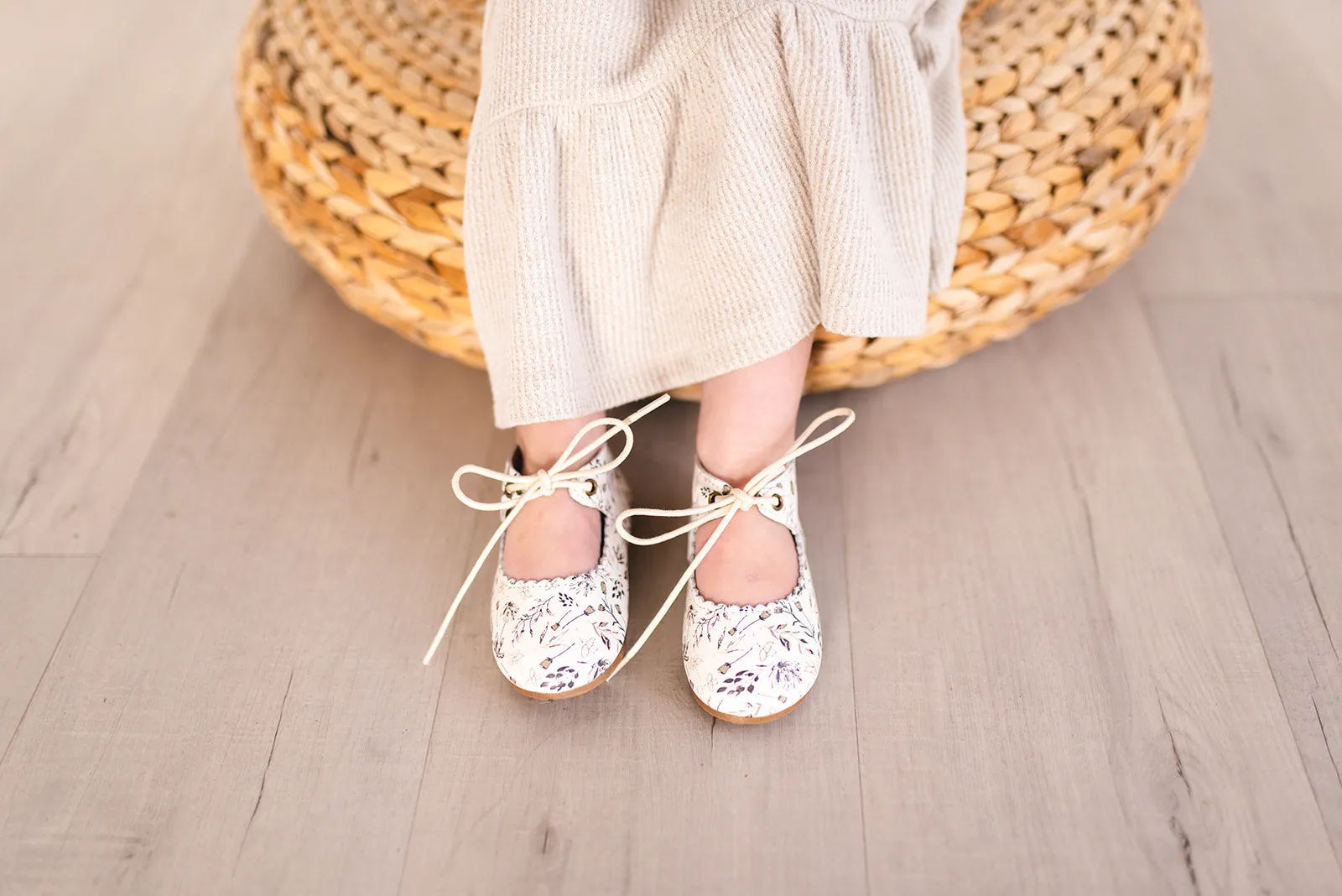 Everly Flats - Vintage Lady