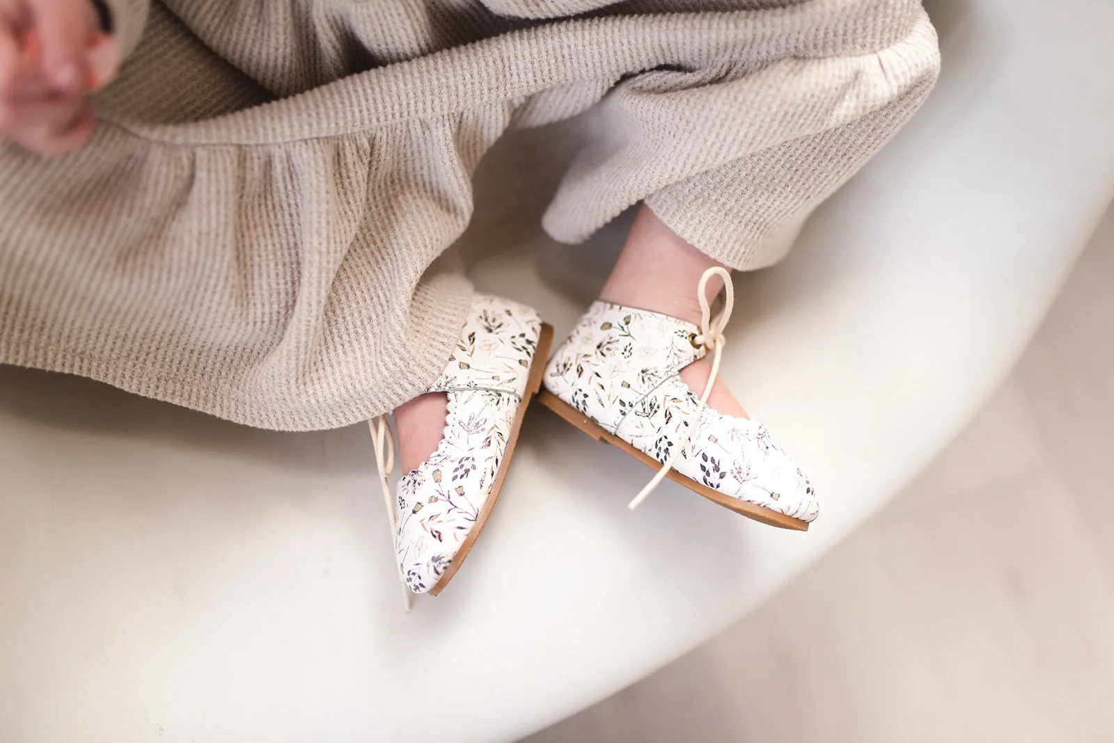 Everly Flats - Vintage Lady