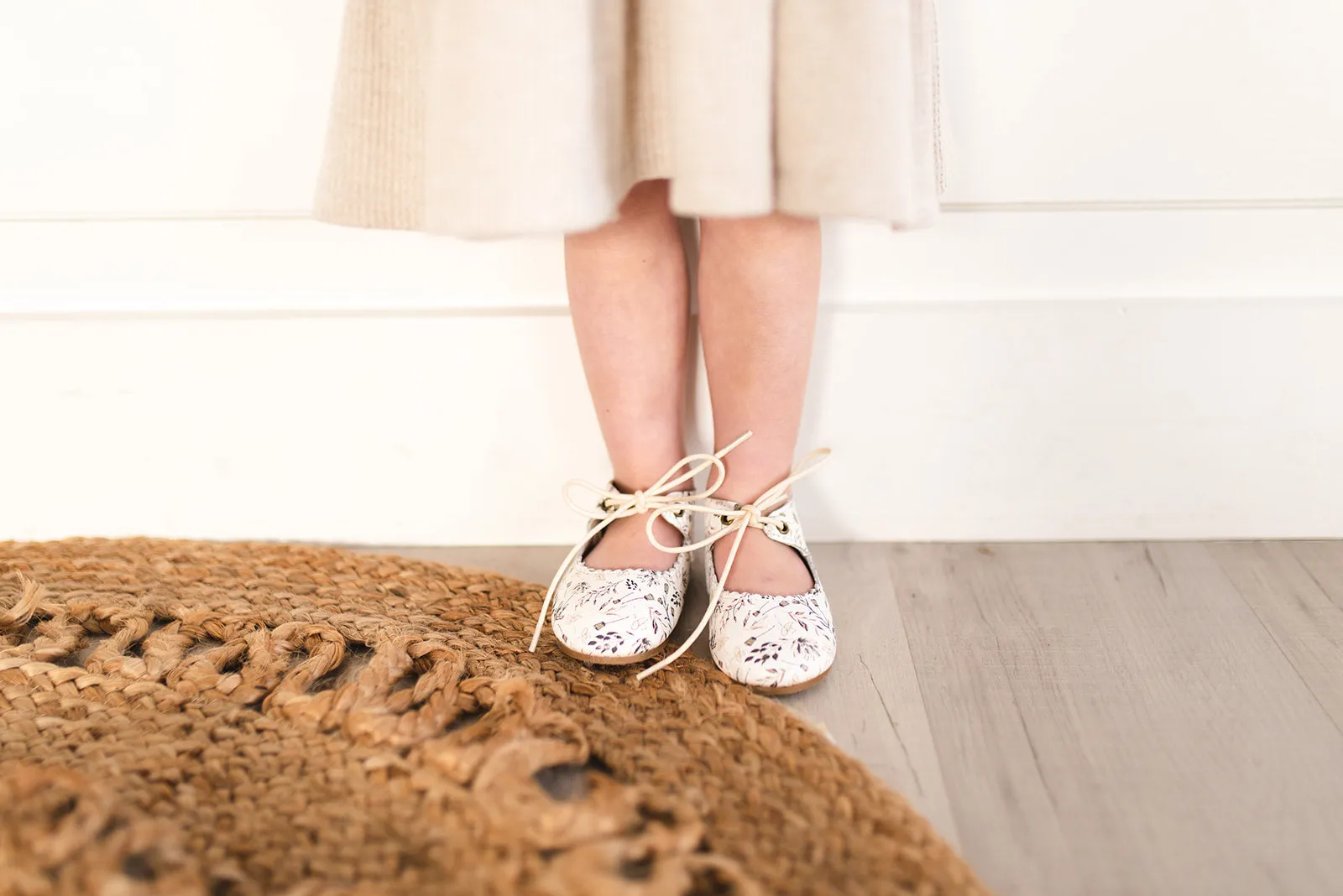 Everly Flats - Vintage Lady