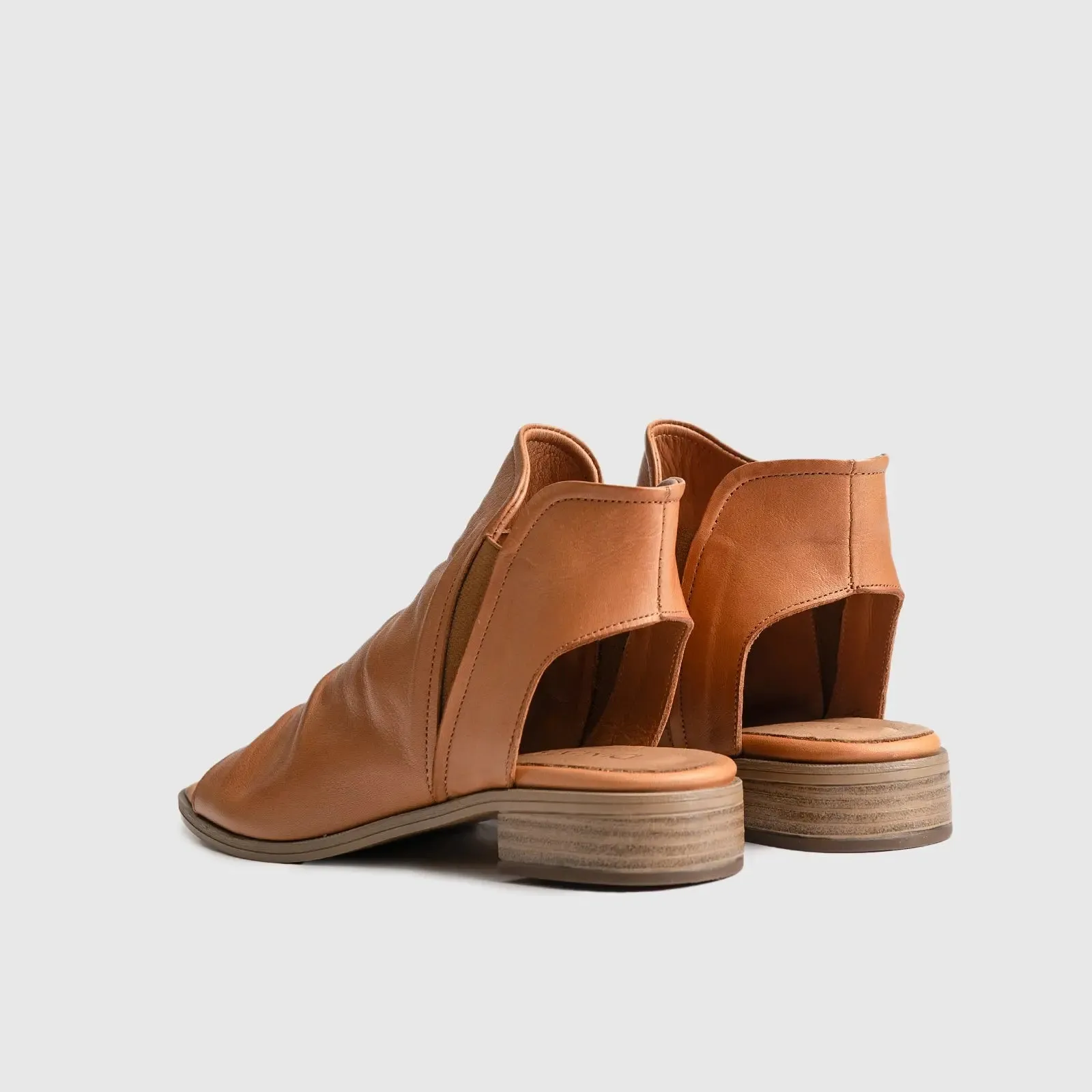 Leather Comfort Block Heel Sandal Brown 8841