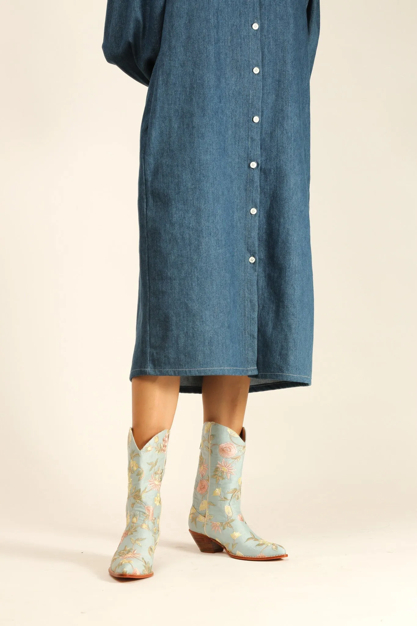 LIGHT BLUE EMBROIDERED BOOTS YANA