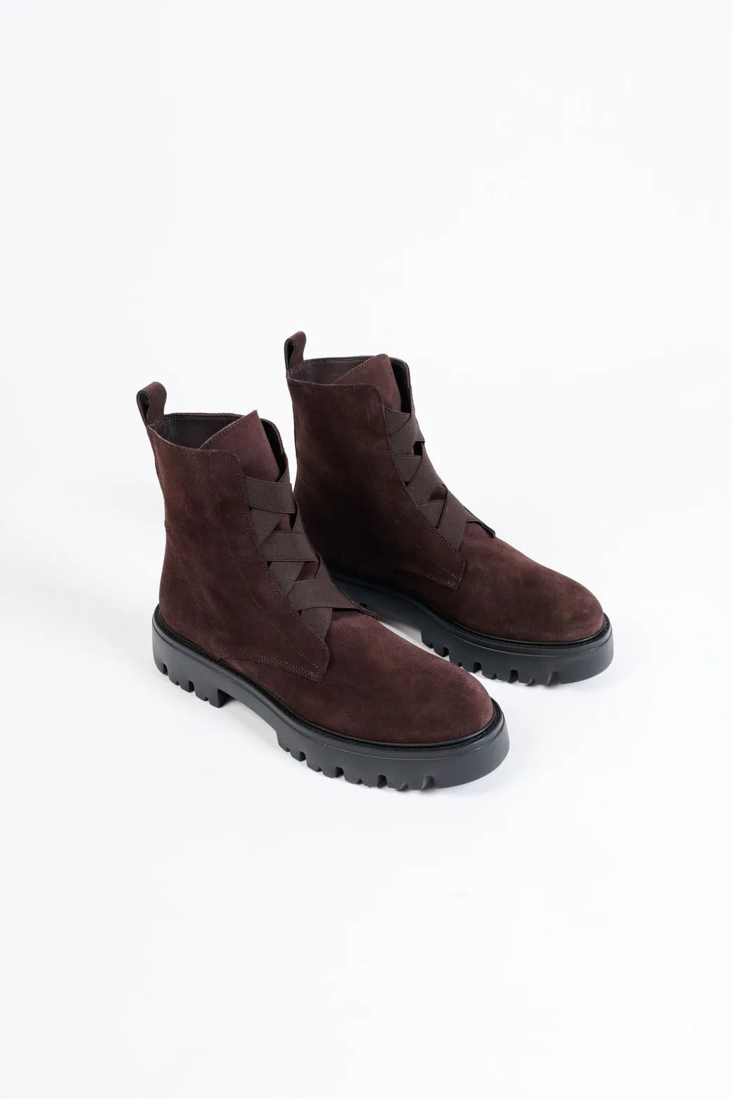 MARA CHOCOLATE- Extra Light Ankle Boots with Elastics and Notched Soles