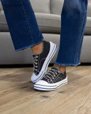 NEW! Very G Aman Sparkle Sneakers - Black