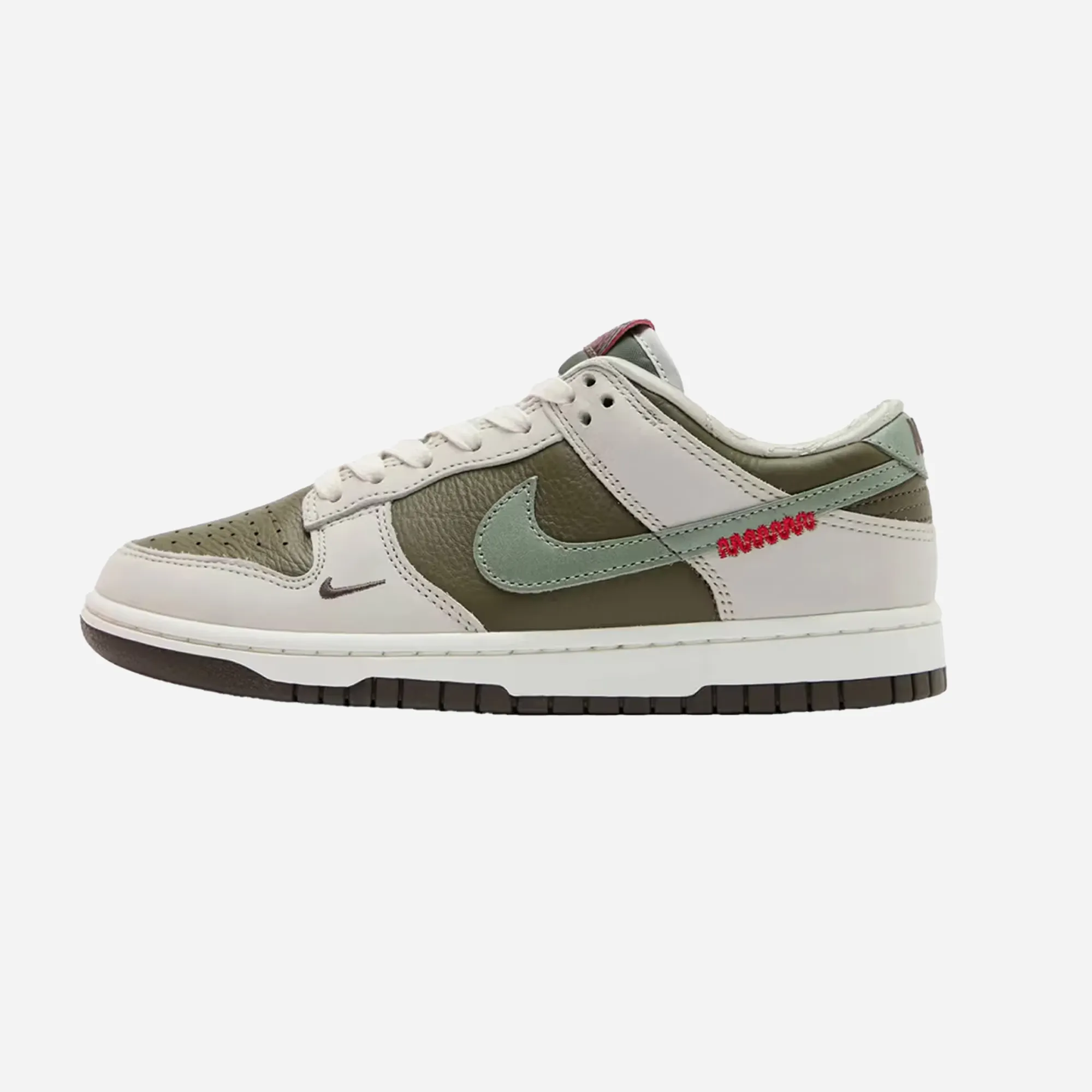 Nike Dunk Low “Year Of The Snake”
