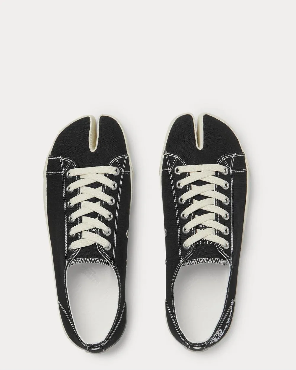 Tabi Split-Toe Canvas  Black low top sneakers