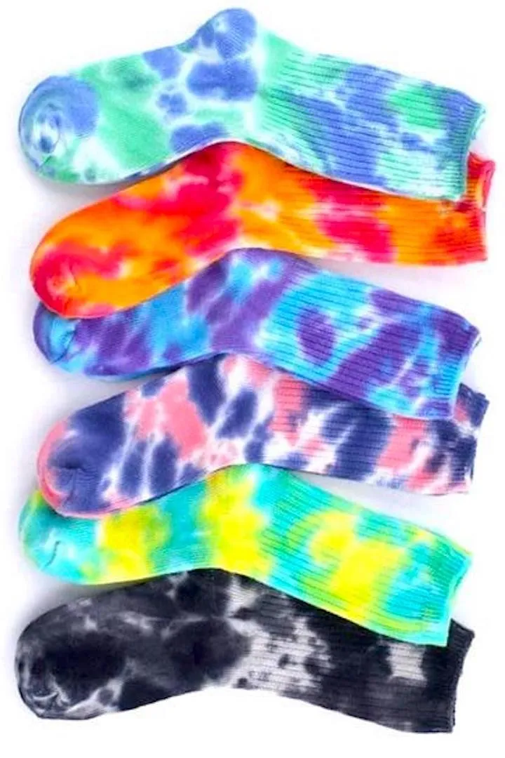 TIE DYE SOCKS